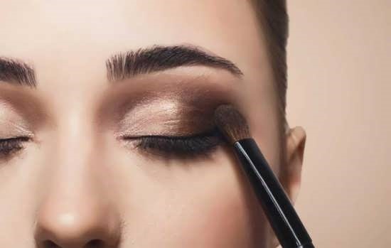 سایه پودری آموتیا