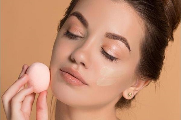 نکات مهم در خرید کرم پودر بر اساس رنگ پوست